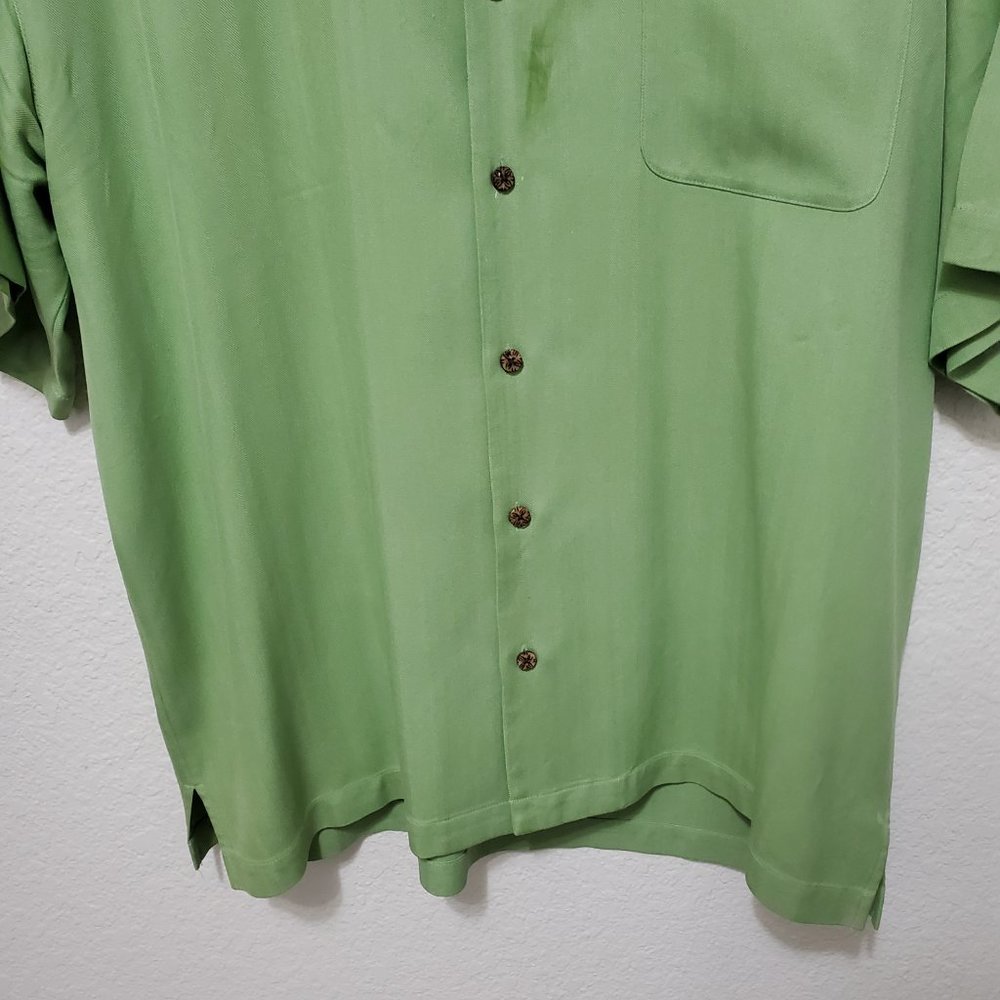 Tommy Bahama Silk button down shirt short sleeve green - Picture 2 of 7